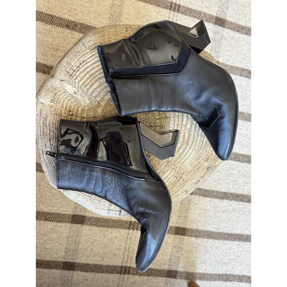 John Fluevog Slash Angular Ankle Bootie Black Leather Women’s 6.5 Point Toe Mesh - Picture 7 of 11